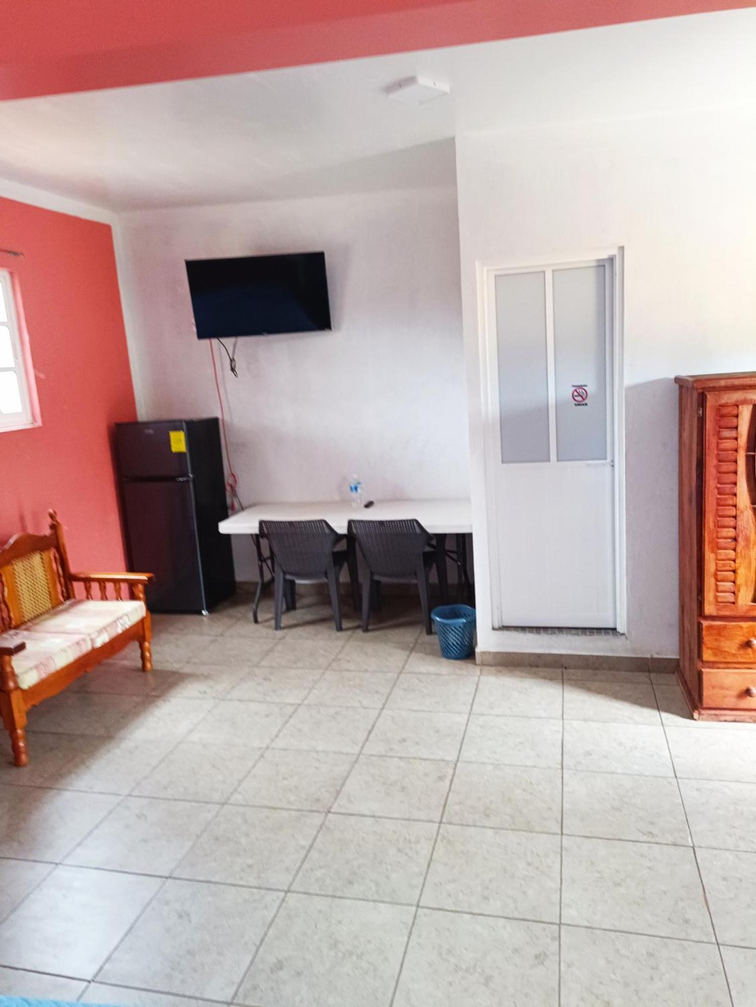 Casa Alebrijes Hotel San Agustin de las Juntas Bagian luar foto